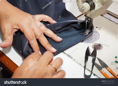 Tailor Sewing Machine 的图像结果