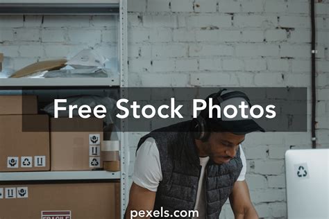 Computer Warehouse 的图像结果