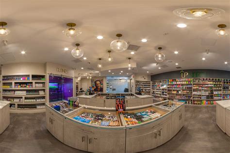 Off The Charts Cannabis - San Diego Weeder