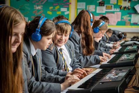 School 的图像结果