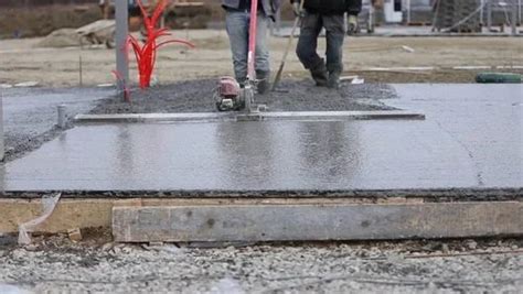 Mechanical Bar Screen - 1200mm Concrete Mechanical Screed from New Delhi