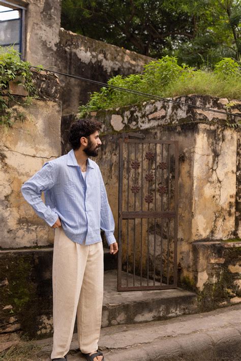 Soft Blue Dobby Resort Shirt – AakarTaro