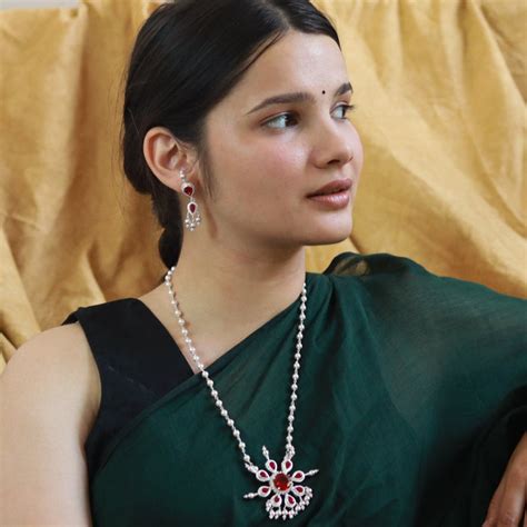 Silver Tanmani Pink Flower Pendant Set