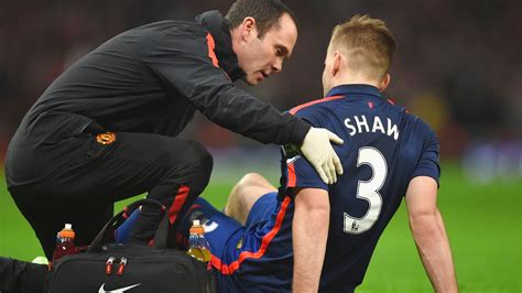 Luke Shaw: Manchester United can still win Premier League title - ESPN