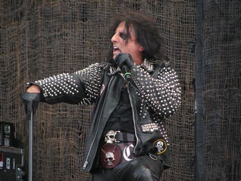 Right-Wing Techno 的图像结果