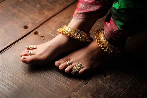 गजरी पैंजण । Gajri Painjan – PrajaktaRaj