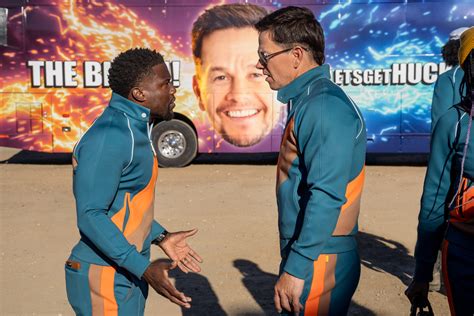 评论：凯文·哈特（Kevin Hart）和马克·沃尔伯格（Mark Wahlberg）在Netflix的粗俗“ Me Time”中合作|日期本