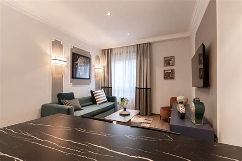 BE MATE COLOSSEO APARTMENTS (Rome) - Apartment Reviews, Photos, Rate ...