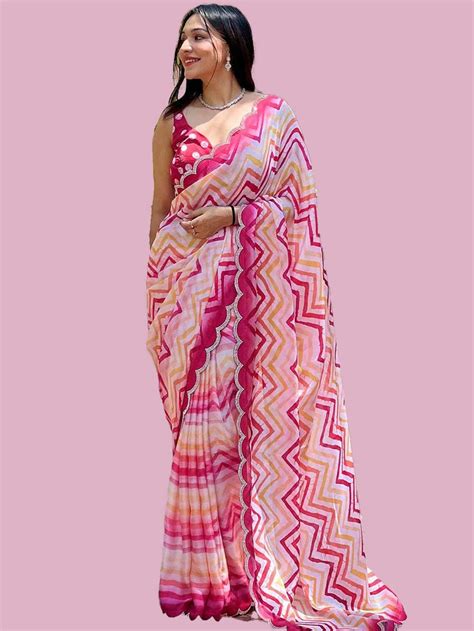 Leheriya Print Suit: स्प्रिंग के मौसम में स्टाइल करें लहरिया प्रिंट ...