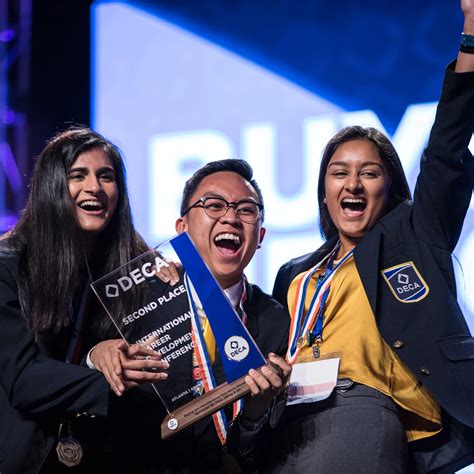 DECA Inc. | Preparing Emerging Leaders and Entrepreneurs