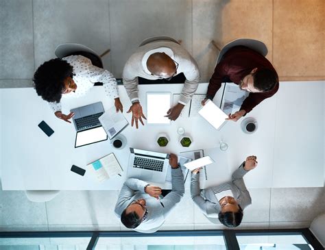 The 2025 Outlook for Emerging Brands - NIQ