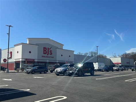 BJ's Wholesale opens in Hanover. That's just the start for revamped ...