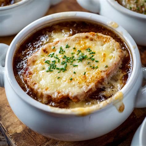Easy French Onion Soup Recipe - Cooking Circuit