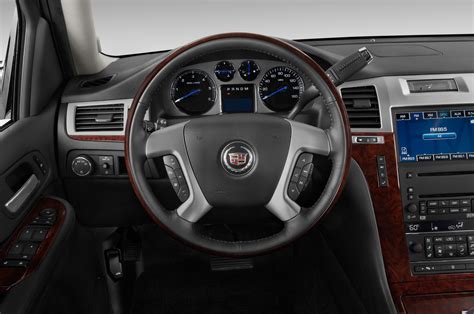 2011 Escalade EXT Cadillac Photos and Videos - MotorTrend