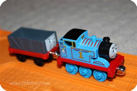 Thomas & Friends Take-n-Play Thomas’ Adventure Castle