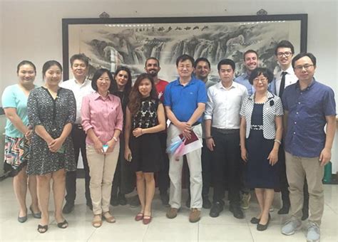 上海市欧美同学会上大分会七名教授获聘留学生“知华导师”-上海大学新闻网