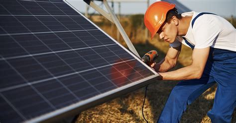 Solar Panel Installation 的图像结果