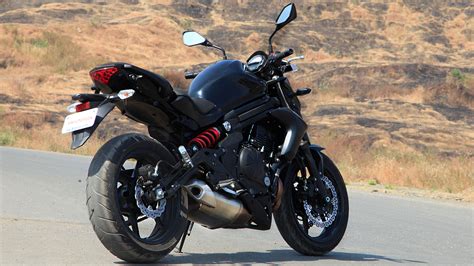 Kawasaki ER-6N 2014 STD Bike Photos - Overdrive