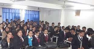Top Information Technology Colleges in Varanasi 2026: Ranking, Fees ...
