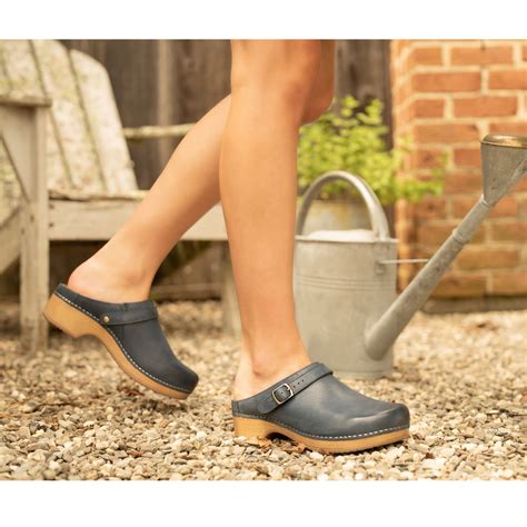 Mules & Slip-On Shoes | Free Ground Shipping – Page 2 – Dansko