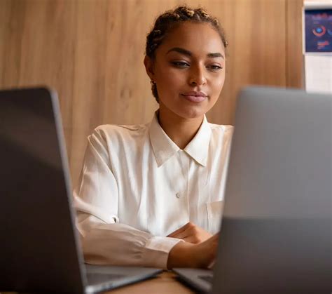 Online and Mobile Banking | Blackhawk Bank & Trust