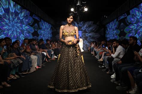 Vidhi Verma Designs, Moradabad - Lehenga - Moradabad City - Weddingwire.in