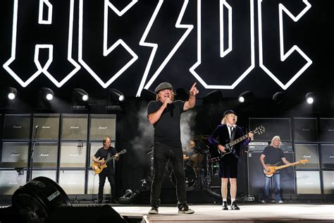 Acdc tour 2026 foto - Blackdragontours.com