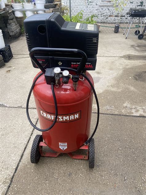 Craftsman , 30 GAL , 6HP Air Compressor, Oil Free (135PSI) for Sale in Chicago, IL - OfferUp