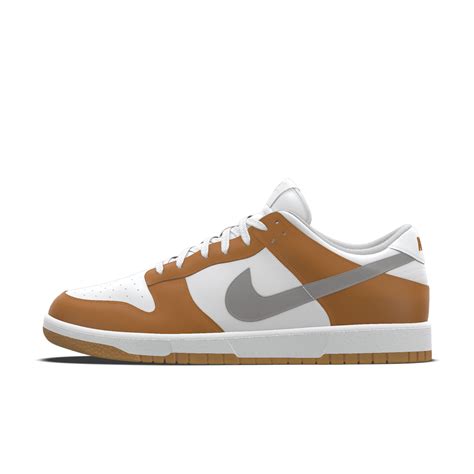Brown Nike Dunk. Nike.com