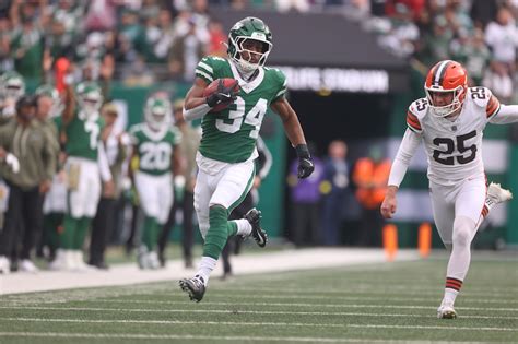 Jets showing real progress under Aaron Glenn, or is it still all about ...