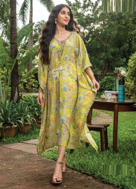 Wholesale Kurtis: Kurtis Design Catalogue Supplier, India