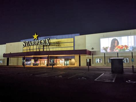 Starplex theater serves community through retro drive-in – The ...