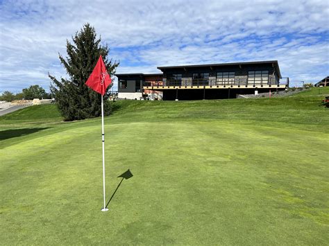 TRAILHEAD GOLF COURSE - Liberty Lake WA - Hours, Directions, Reviews ...