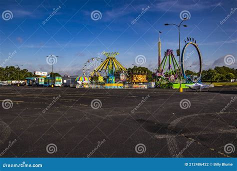 Dekalb County Fair on Memorial Dr Urban Fair Clear Blue Sky Parking Lot ...