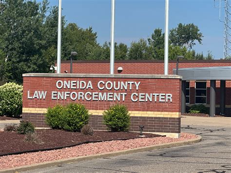 Oneida County defends deputies in civil rights lawsuit - Tomahawk Leader