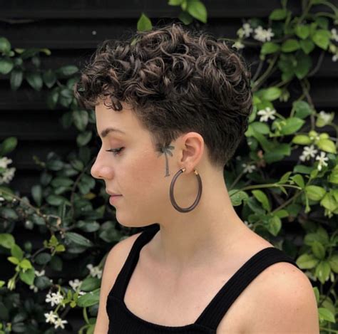 Curly pixie cut – Artofit