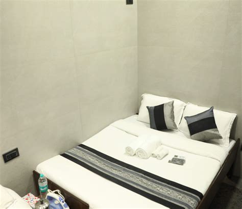 Hotel Room Dadar | Home