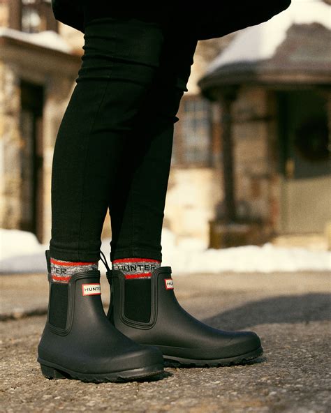 Women's Original Chelsea Boots | Hunter boots, Hunter rain boots outfit ...