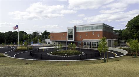 Maria Hastings Elementary School – Dore + Whittier