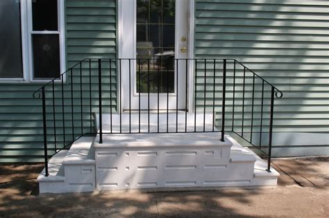 Building Front Porch Steps 的图像结果