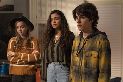 "Outer Banks" Star Madison Bailey Makes Another "Council Of Dads ...