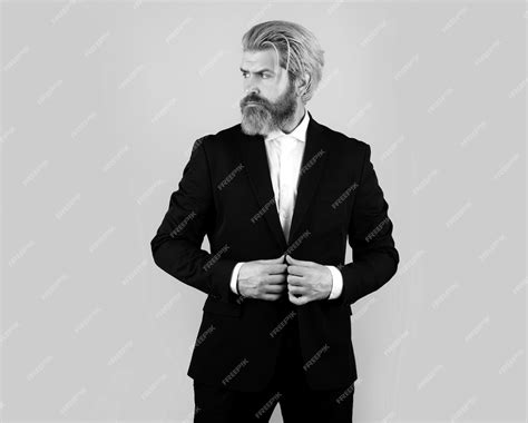 Classic Man Suit 的图像结果