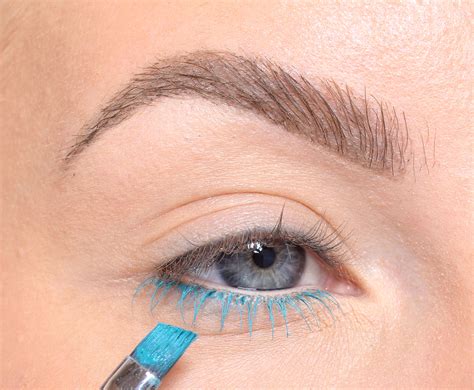 Glam & Safe DIY Colored Mascaras for Eye Makeup Lovers – Faces Canada