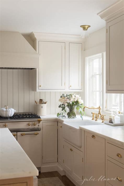 Best Paint Color For Kitchen With Off White Cabinets | www.resnooze.com