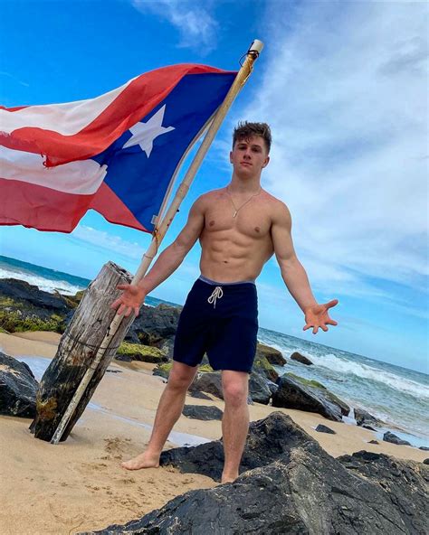 Inaugural EpicPecs Award – Best Chest of 2022 – Round I - EpicPecs