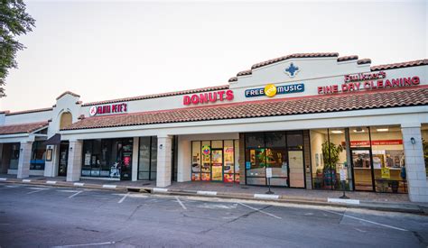 Lakewood Center Mall