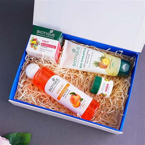 Send Biotique Skin Care Essentials in Signature Box Online ...