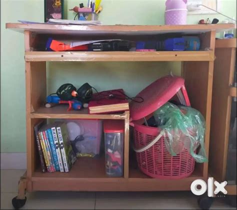 Nice computer table - Other Household Items - 1798036413