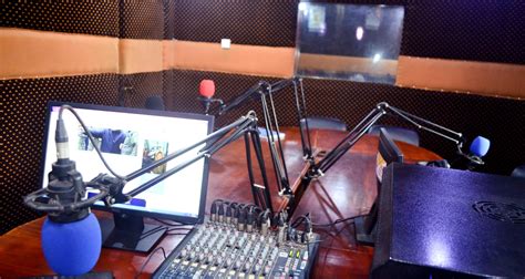 KDR FM - Iraka Lya Boona