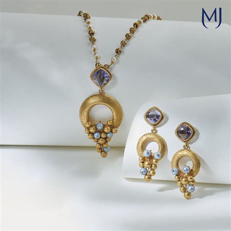 Wedding Gold & Diamond Jewellery set with Price | Buy Bridal Gold ...